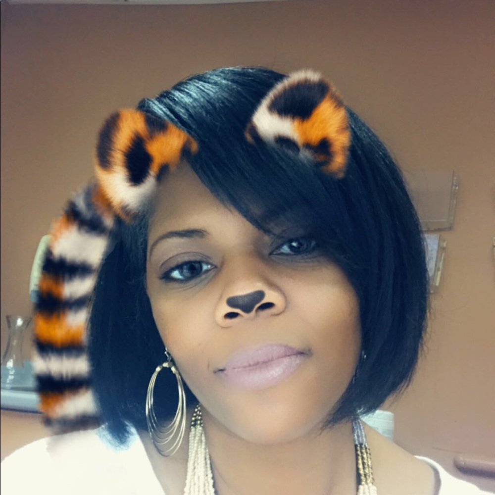 Meet your Posher, Lakeisha
